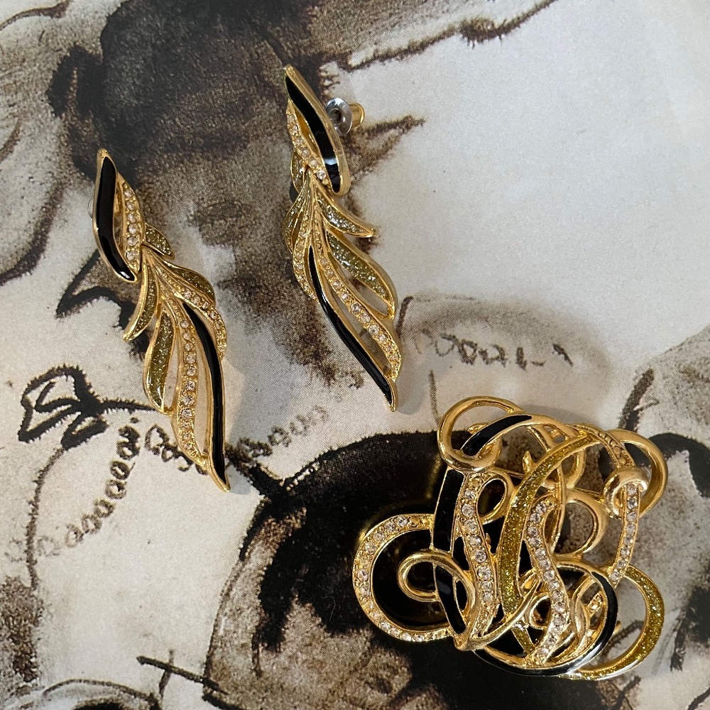 Vintage Gold Plated and Black Enamel Rhinestone Brooch and Earrings Set
